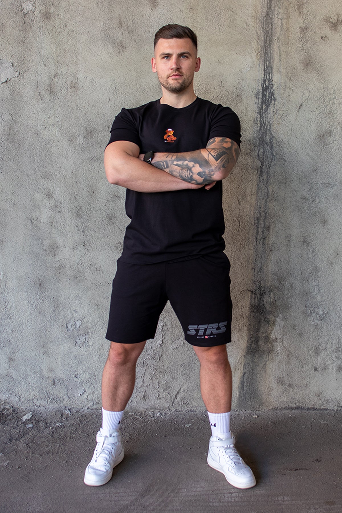 Tricou Regular Negru Ursulet